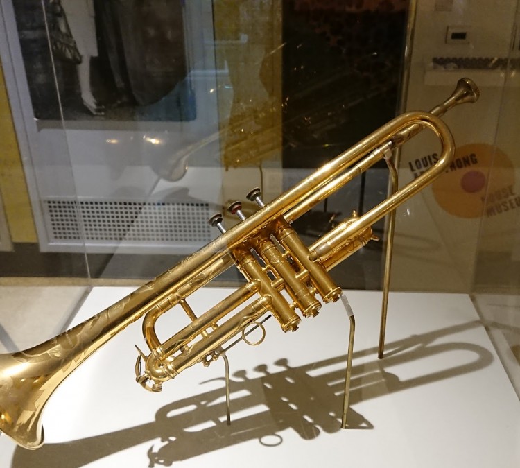 louis-armstrong-house-museum-photo